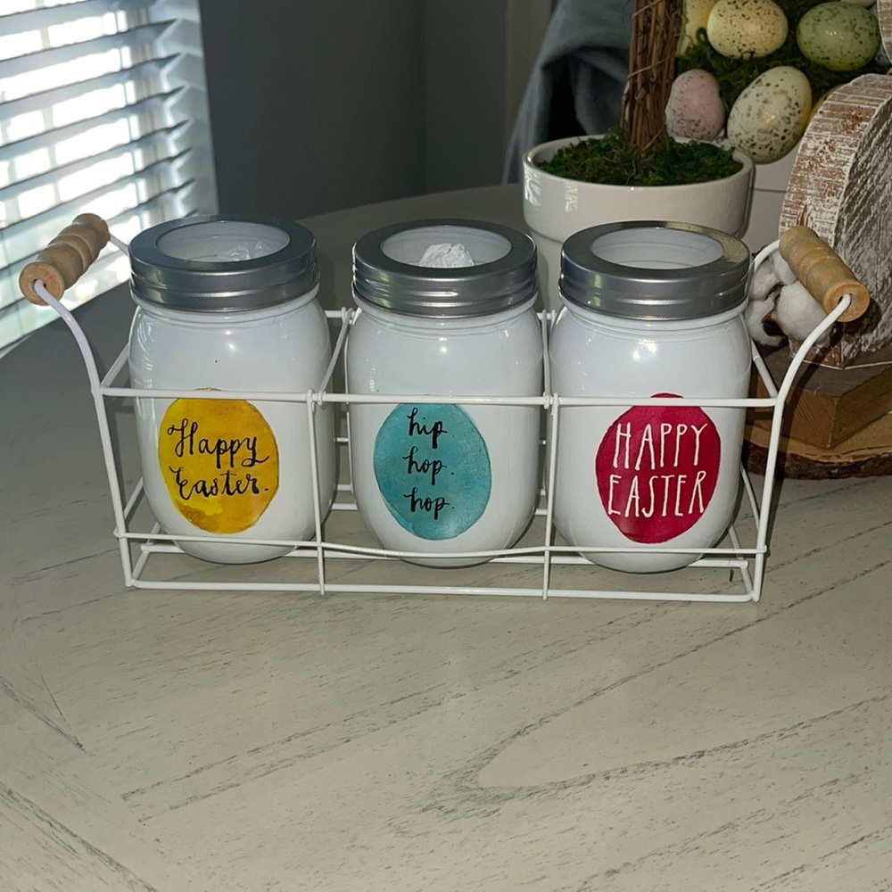 5/$25 Rae Dunn Easter table decor utensil holder